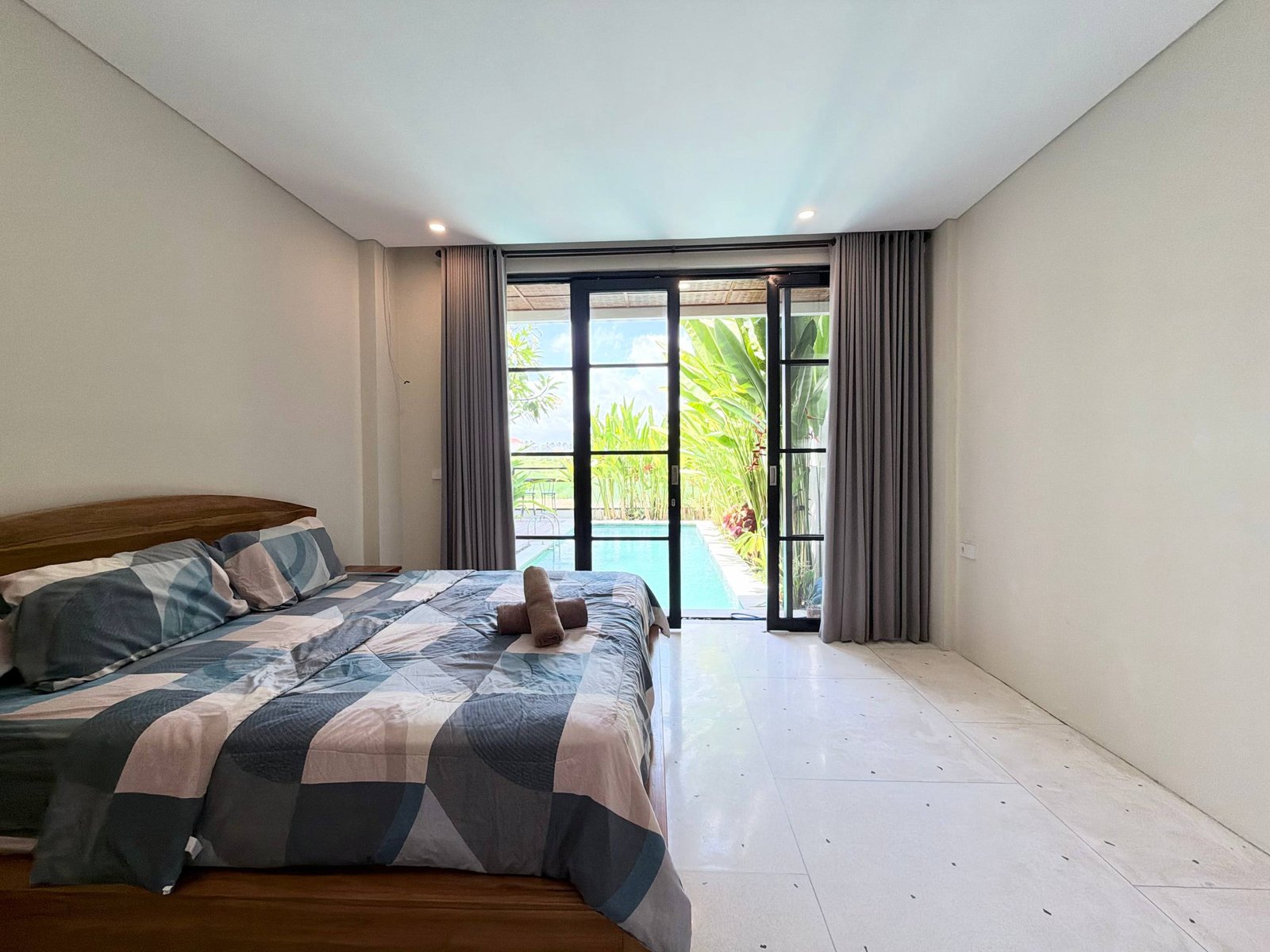 4 BEDROOMS LUXURY VILLA IN PANTAI LIMA, PERERENAN – AF289, photo 32
