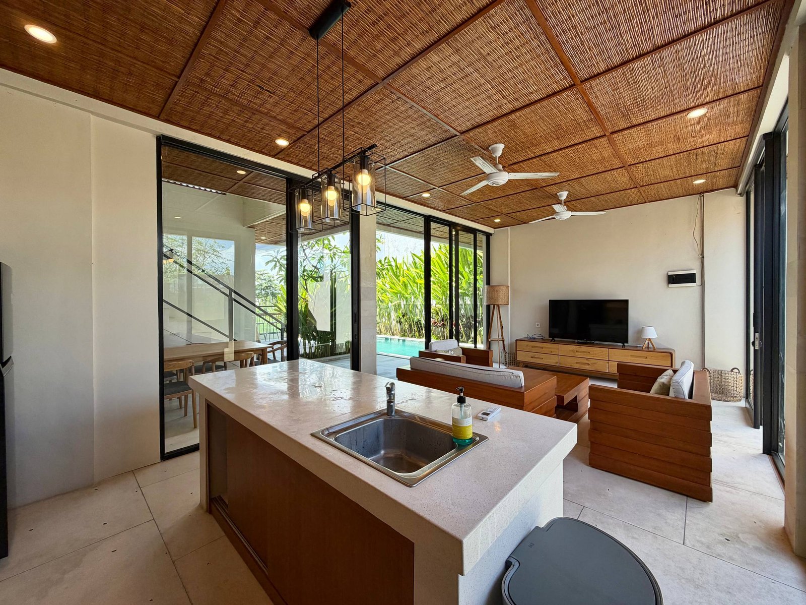 4 BEDROOMS LUXURY VILLA IN PANTAI LIMA, PERERENAN – AF289, photo 17