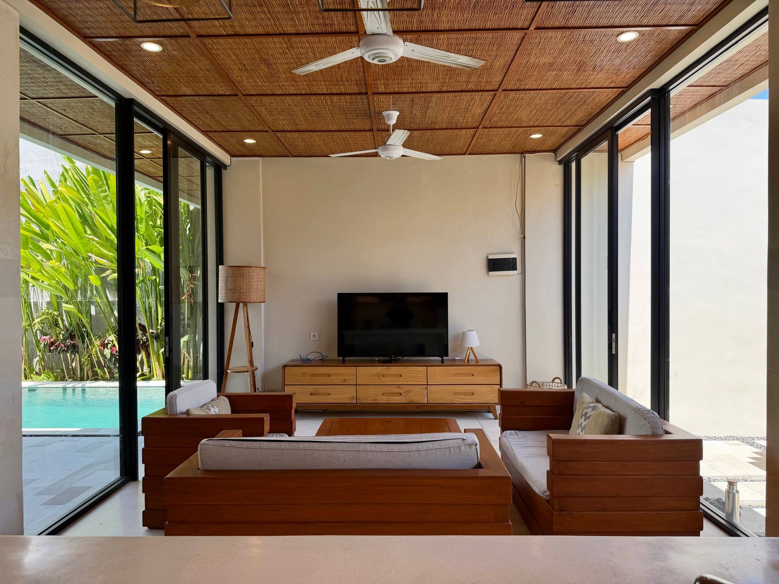 4 BEDROOMS LUXURY VILLA IN PANTAI LIMA, PERERENAN – AF289, photo 18